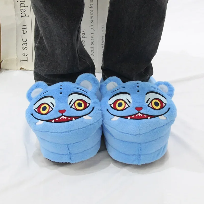 pantoufles en coton de dessin animé kpop chasseurs de démons tigre en peluche chaussures de maison chaudes pour usage intérieur et extérieur pantoufles en coton de dessin animé kpop chasseurs de démons tigre en peluche chaussures de maison chaudes pour usage intérieur et extérieur