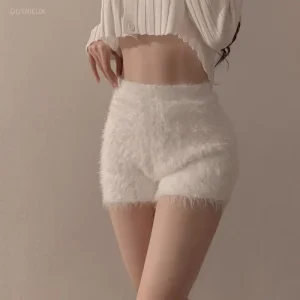 Coréen pantalons Cortos De Mujer tricoté Shorts pour femmes mode fourrure taille haute décontractée été Y2k pantalon 2025 nouveaux bas