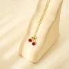 collier à breloques en forme de fleur de cerisier, pendentif en acier inoxydable plaqué or 18 carats avec détails en émail rouge, bijoux étanches, cadeau pour fille