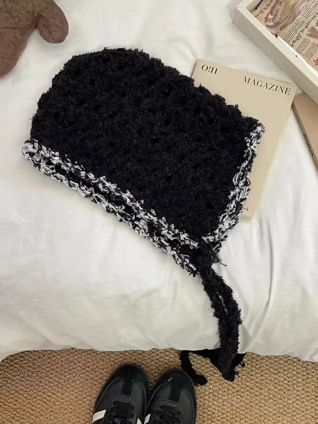 japonais fait à la main au crochet contrasté tricoté pull chapeau mignon à lacets couvre chef laine épaisse montrant le visage petite casquette de bombardier japonais fait à la main au crochet contrasté tricoté pull chapeau mignon à lacets couvre chef laine épaisse montrant le visage petite casquette de bombardier