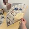 Éventail pliant chinois japonais en soie, tige colorée en bambou, éventail de danse classique, pompon élégant pour femme, décoration de la maison