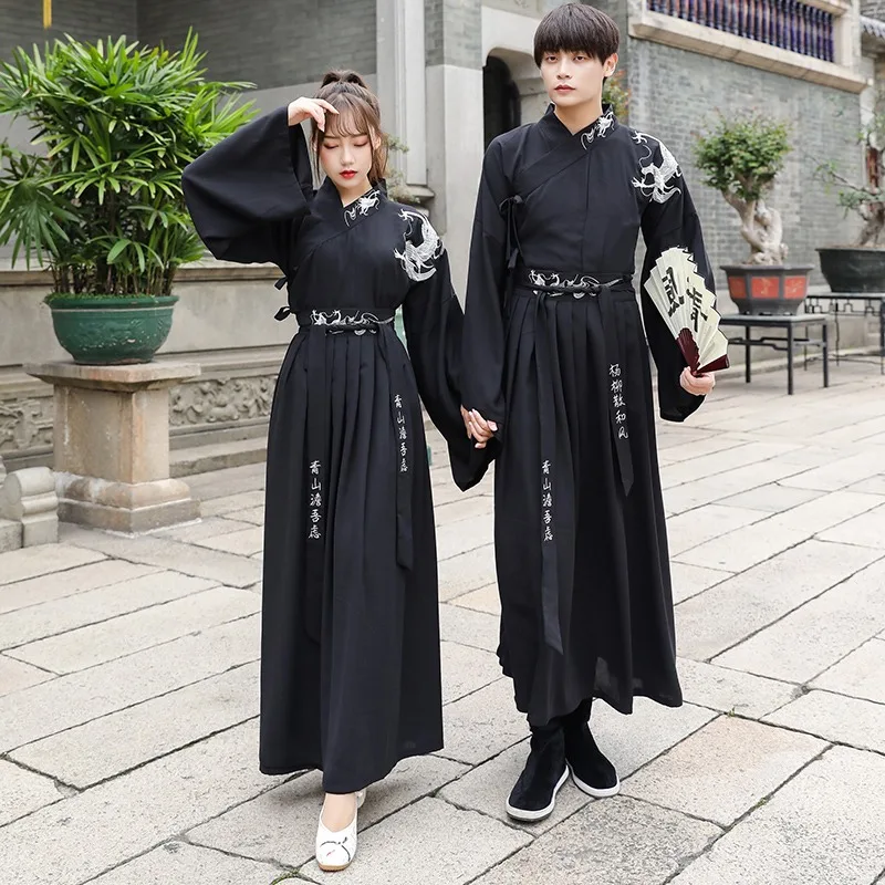 robe longue unisexe de grande taille avec broderie de samouraï japonais, vêtements de style chinois traditionnel hanfu, homme sans abri, dragon noir robe longue unisexe de grande taille avec broderie de samouraï japonais, vêtements de style chinois traditionnel hanfu, homme sans abri, dragon noir
