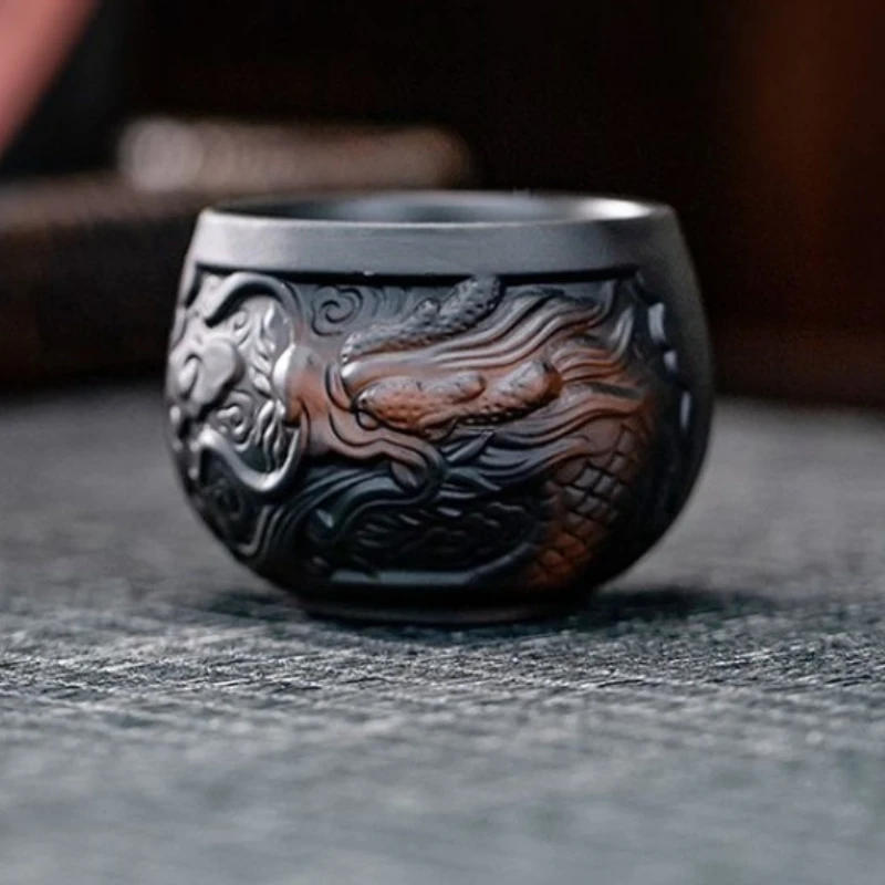 théière en céramique dragon de bon augure en relief d'argile violette, une théière, deux tasses, service de brassage de thé à domicile, costume de service à thé kung fu théière en céramique dragon de bon augure en relief d'argile violette, une théière, deux tasses, service de brassage de thé à domicile, costume de service à thé kung fu