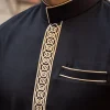 2025Islamic musulman arabe hommes robe à manches longues brodé col montant arabe thobe pour hommes