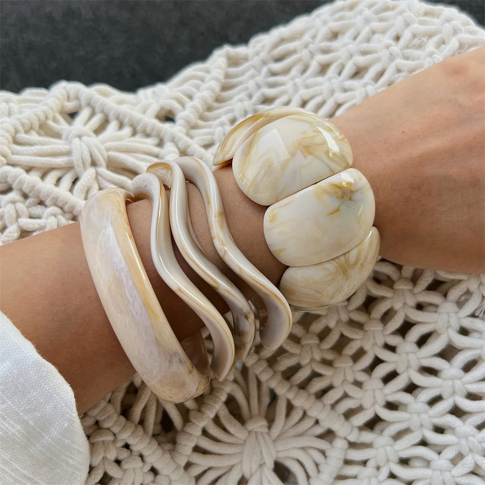  bracelets vintage punk beige pour femmes, à la mode, géométriques, irréguliers, épais, bijoux à main, cadeaux, 2025 bracelets vintage punk beige pour femmes, à la mode, géométriques, irréguliers, épais, bijoux à main, cadeaux, 2025