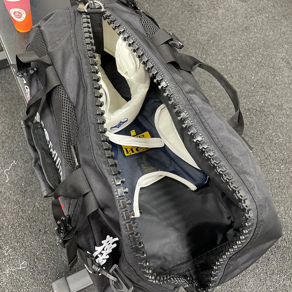 sac kyokushin de qualité pour l'entraînement, sac d'équipement de karaté professionnel, sac à main léger, sacs à dos multifonctions étanches sac kyokushin de qualité pour l'entraînement, sac d'équipement de karaté professionnel, sac à main léger, sacs à dos multifonctions étanches