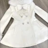 Manteau japonais élégant Kawaii pour femme, col en fausse fourrure, hauts à manches longues, décontracté, boutons avec nœud Lolita, veste chaude et douce, nouvelle collection automne hiver
