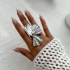 bague feuille de ginkgo pour femmes et hommes, classique, tendance, en métal plissé, personnalité, bijoux de fête punk, nouvelle collection