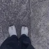 baskets blanches à bout rond fendu pour femmes, chaussures plates confortables et respirantes à crochet et boucle de style japonais