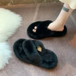 Belles diapositives Homewear pantoufles bout ouvert anti-dérapant plat en peluche pantoufles chaussures couleur unie pantoufles femmes hiver Belles diapositives Homewear pantoufles bout ouvert anti-dérapant plat en peluche pantoufles chaussures couleur unie pantoufles femmes hiver