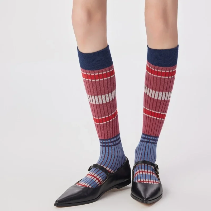 bas japonais vintage rayés pour femmes, chaussettes longues pour filles, automne et hiver, avec du coton bas japonais vintage rayés pour femmes, chaussettes longues pour filles, automne et hiver, avec du coton