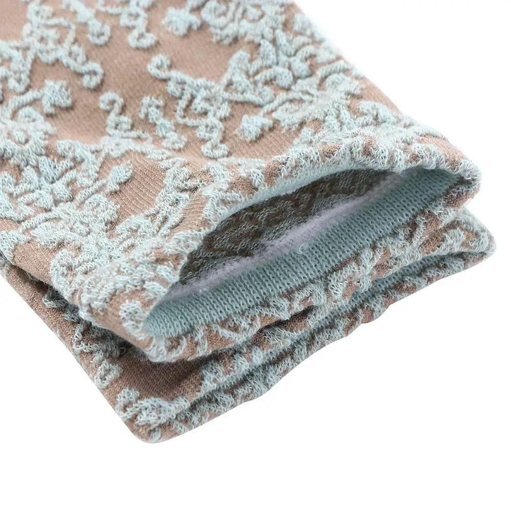 chaussettes lolita rétro à fleurs chaudes, en coton imprimé pour filles, chaussettes jacquard, bonneterie de style collégial, chaussettes de style coréen, bonneterie à tube central chaussettes lolita rétro à fleurs chaudes, en coton imprimé pour filles, chaussettes jacquard, bonneterie de style collégial, chaussettes de style coréen, bonneterie à tube central