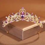 Couvre-chef de mariée de couleur violette, diadèmes d’anniversaire pour grande fête pour femmes Couvre-chef de mariée de couleur violette, diadèmes d’anniversaire pour grande fête pour femmes