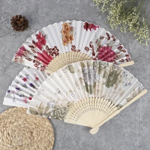 1 pièces Original en bois main fleur bambou ventilateur de poche décoration Fiestas chinois japonais pliant ventilateur pour la décoration intérieure