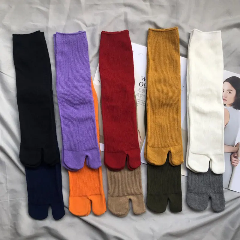 Chaussettes fendues en coton peigné de haute qualité pour hommes et femmes, chaussettes Tabi unisexes, chaussettes à deux doigts simples et confortables, chaussettes vintage japonaises, nouveau Chaussettes fendues en coton peigné de haute qualité pour hommes et femmes, chaussettes Tabi unisexes, chaussettes à deux doigts simples et confortables, chaussettes vintage japonaises, nouveau