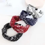 Version coréenne du nouveau bandeau à larges bords, bandeau polyvalent à larges bords avec fleur de cajou de tempérament rétro