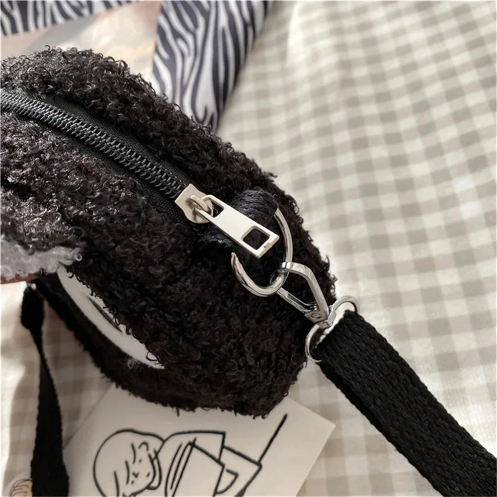 2025 style japonais kawaii sac femmes dessin animé en peluche sac à bandoulière pour femmes nouveau sac à bandoulière petit téléphone et sac à main bolsa feminina 2025 style japonais kawaii sac femmes dessin animé en peluche sac à bandoulière pour femmes nouveau sac à bandoulière petit téléphone et sac à main bolsa feminina