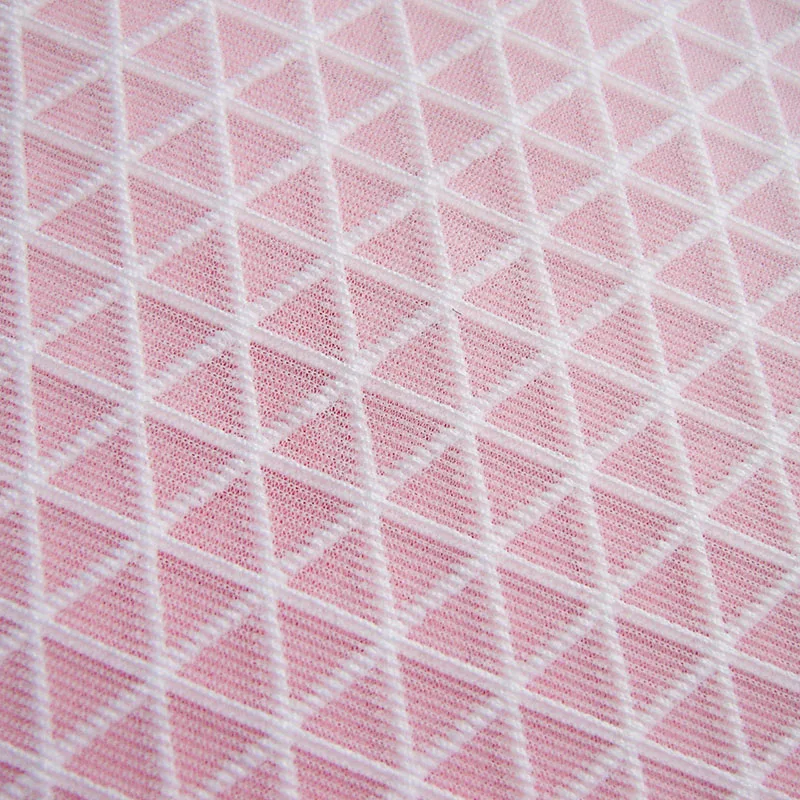 tissu triangulaire filé à la mode française, tissu noir et blanc, manteau de couture durable, automne et printemps tissu triangulaire filé à la mode française, tissu noir et blanc, manteau de couture durable, automne et printemps