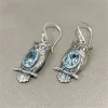 boucles d'oreilles vintage en métal couleur argent, hibou sculpté, rondeur d'originalité incrustée, pierre bleue de mer