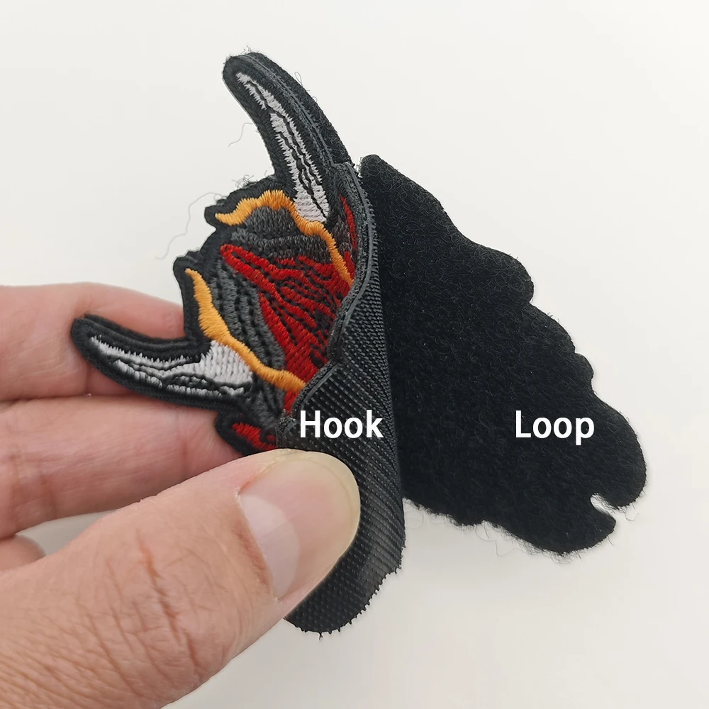patch brodé de masque hannya rouge japonais avec support à crochet et boucle pour vêtements, sac à dos, chapeau, veste, gilet, appliques d'insigne de moral patch brodé de masque hannya rouge japonais avec support à crochet et boucle pour vêtements, sac à dos, chapeau, veste, gilet, appliques d'insigne de moral