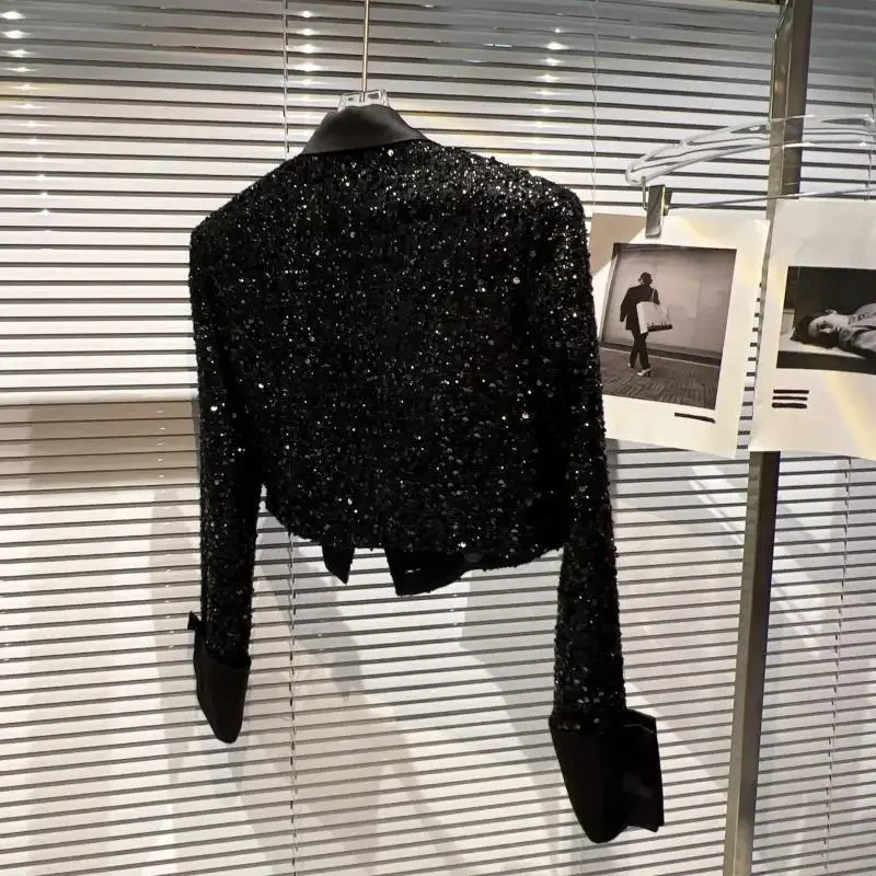 cardigan à paillettes noires pour femmes, manteau court à manches longues, haut décontracté, version coréenne, nouveau design, mode automne et hiver cardigan à paillettes noires pour femmes, manteau court à manches longues, haut décontracté, version coréenne, nouveau design, mode automne et hiver