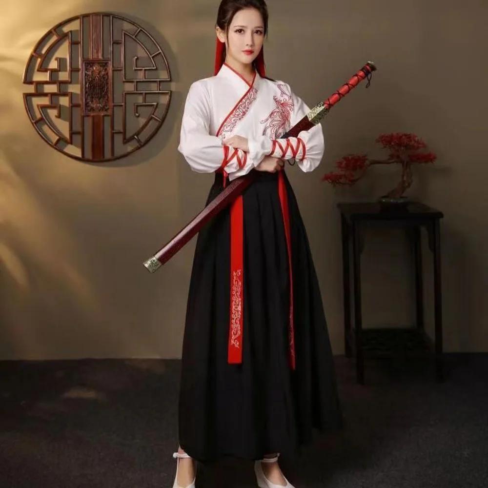 robe hanfu tang kimono brodée de style chinois pour femme, costume de brevwushu, cosplay traditionnel, vêtements financièrement robe hanfu tang kimono brodée de style chinois pour femme, costume de brevwushu, cosplay traditionnel, vêtements financièrement