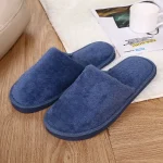 Pantoufles d&rsquo;hiver chaudes en peluche pour hommes, chaussures de chambre à coucher, sol de la maison, intérieur doux, velours fin, document solide, coordonnantes, demi-traînée
