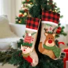 nouvelles chaussettes de noël brodées, chaussettes cadeaux au design créatif, décoration de vacances, chaussettes cadeaux du père noël, pendentifs personnalisés pour la maison de noël