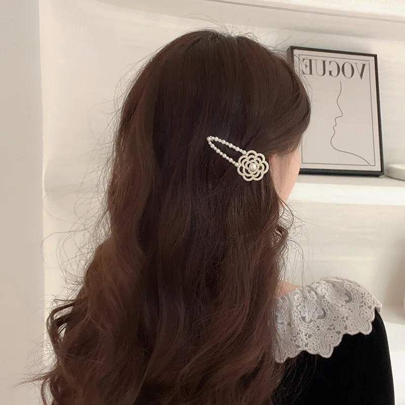 pince à cheveux camélia en perles et strass de style coréen, pince à bec de canard latéral en perles, frange cassée pour femmes, accessoires pour cheveux pince à cheveux camélia en perles et strass de style coréen, pince à bec de canard latéral en perles, frange cassée pour femmes, accessoires pour cheveux