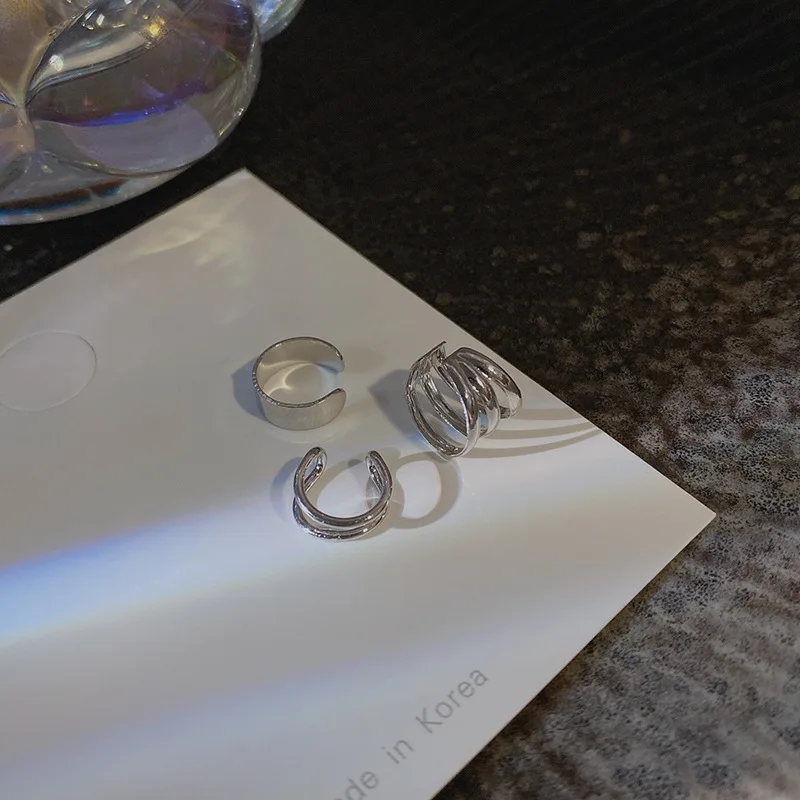 boucles d'oreilles à clip en forme de feuilles de couleur argent pour femmes et hommes, manchette d'oreille créative simple en c, ensemble de clips d'oreille non perçants, bijoux tendance, cadeau boucles d'oreilles à clip en forme de feuilles de couleur argent pour femmes et hommes, manchette d'oreille créative simple en c, ensemble de clips d'oreille non perçants, bijoux tendance, cadeau