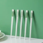 Baguettes chinoises simples en céramique, 5 paires de baguettes à motifs géométriques, Style Ins, Anti-brûlure, résistantes au moule, pour Sushi