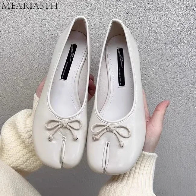 tabi chaussures ballet falts ballerine en cuir chaussures pour femmes bout fendu chaussures plates tabi sans lacet mocassins à fond souple avec nœud tabi chaussures ballet falts ballerine en cuir chaussures pour femmes bout fendu chaussures plates tabi sans lacet mocassins à fond souple avec nœud