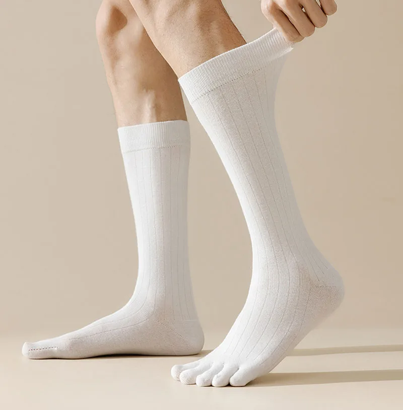 mode genou haute cinq doigts chaussettes pour hommes couleur unie rayé mollet chaussettes printemps été absorption de la sueur bout fendu chaussettes 5 orteils mode genou haute cinq doigts chaussettes pour hommes couleur unie rayé mollet chaussettes printemps été absorption de la sueur bout fendu chaussettes 5 orteils