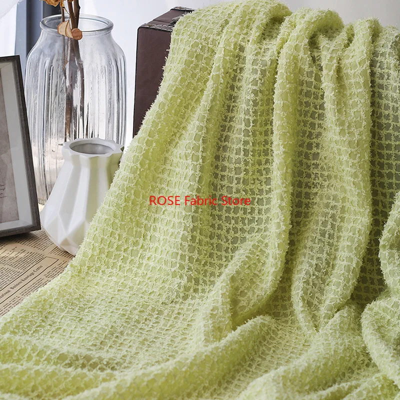 tissu en mousseline de soie au crochet avec pompon à motif écossais, tissu brodé à grille pour robe de mariée, robe de bal, haut de mariée, décoration d'intérieur tissu en mousseline de soie au crochet avec pompon à motif écossais, tissu brodé à grille pour robe de mariée, robe de bal, haut de mariée, décoration d'intérieur