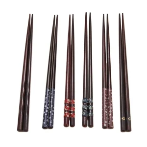 Vaisselle de cuisine japonaise en bois naturel, durable, fait à la main à la maison, Sushi Baguettes Outils de cuisine Baguettes en bois Vaisselle de cuisine japonaise en bois naturel, durable, fait à la main à la maison, Sushi Baguettes Outils de cuisine Baguettes en bois