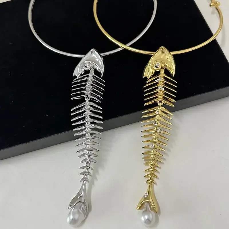 bijoux à la mode, marque exagérée, collier de déclaration, nouveauté, design en alliage, grand pendentif en os de poisson, ras du cou pour femmes bijoux à la mode, marque exagérée, collier de déclaration, nouveauté, design en alliage, grand pendentif en os de poisson, ras du cou pour femmes