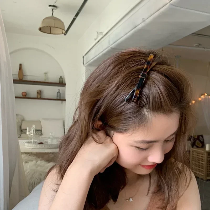 Épingle à cheveux coréenne, pince latérale pour fille, clip de mot pour femme, influenceur en ligne, nœud arrière, frange de tête, clip supérieur, épingles à cheveux Épingle à cheveux coréenne, pince latérale pour fille, clip de mot pour femme, influenceur en ligne, nœud arrière, frange de tête, clip supérieur, épingles à cheveux