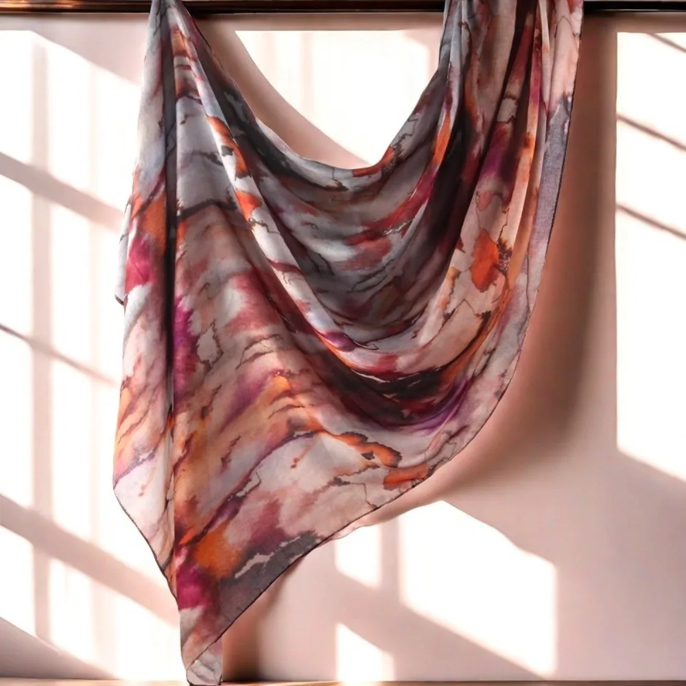 Écharpe en satin élégante et colorée, écharpe ethnique respirante pour peinture à l'aquarelle, écharpe en polyester doux teint par nouage pour fête Écharpe en satin élégante et colorée, écharpe ethnique respirante pour peinture à l'aquarelle, écharpe en polyester doux teint par nouage pour fête