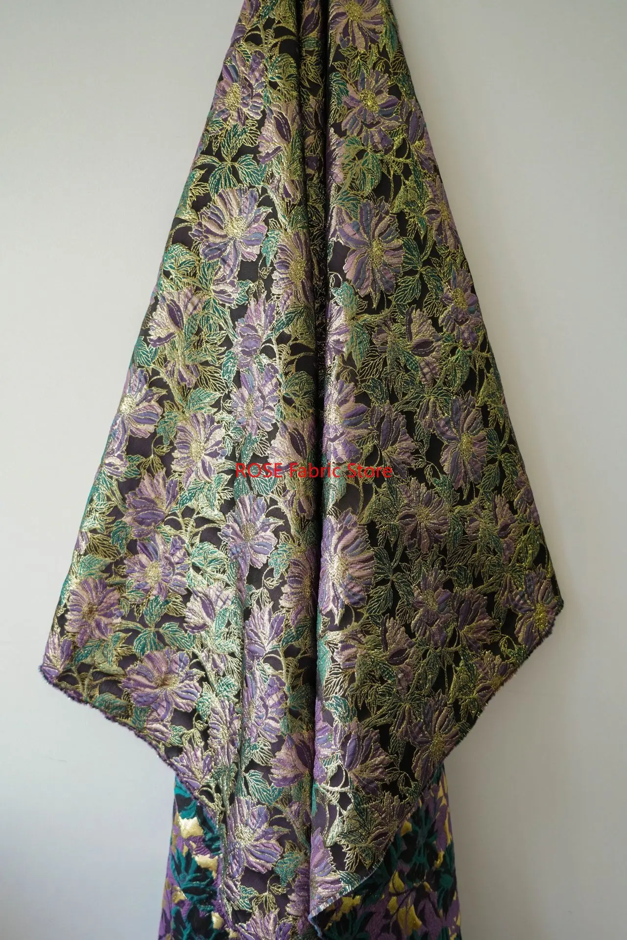 tissu jacquard à fleurs en soie dorée, 1 mètre, à la mode, pour robe, jupe, sac, tissu à coudre décoratif tissu jacquard à fleurs en soie dorée, 1 mètre, à la mode, pour robe, jupe, sac, tissu à coudre décoratif