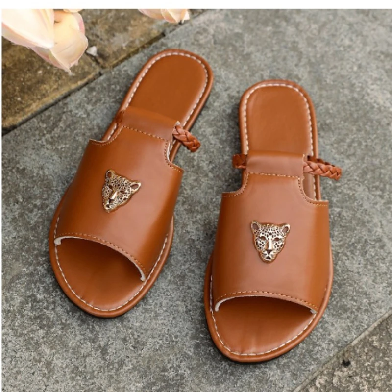 femmes pantoufles 2025 été mode chaussures à bout ouvert pour les femmes plat plage en plein air luxe pantoufles diapositives femmes zapatos de mujer femmes pantoufles 2025 été mode chaussures à bout ouvert pour les femmes plat plage en plein air luxe pantoufles diapositives femmes zapatos de mujer