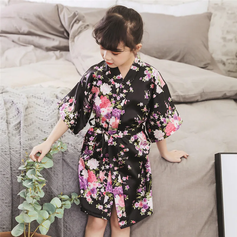 kimono en satin imprimé floral pour bébés filles, peignoir d'été, vêtements de nuit kimono en satin imprimé floral pour bébés filles, peignoir d'été, vêtements de nuit
