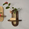 Étagère murale suspendue de Style nordique, en rotin indonésien japonais, support à fleurs en bois massif, décoration murale pour maison Étagère murale suspendue de Style nordique, en rotin indonésien japonais, support à fleurs en bois massif, décoration murale pour maison