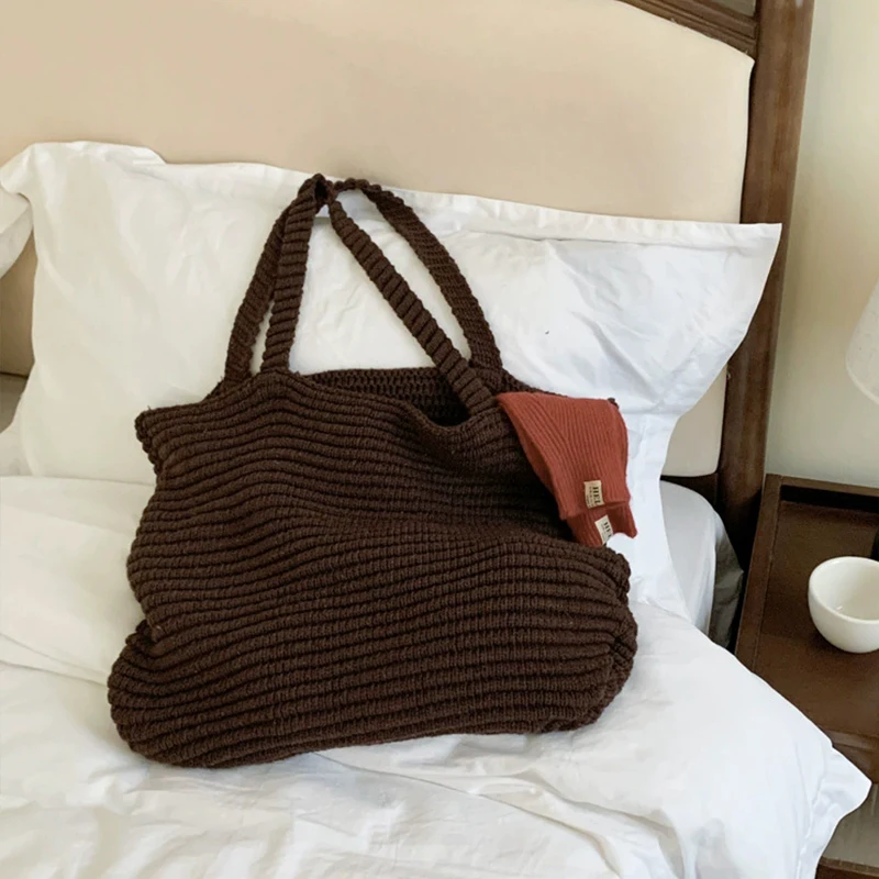sac à main tricoté rétro pour femmes, nouvelle édition coréenne, sac tricoté de couleur unie, sac de voyage de grande capacité, automne hiver sac à main tricoté rétro pour femmes, nouvelle édition coréenne, sac tricoté de couleur unie, sac de voyage de grande capacité, automne hiver