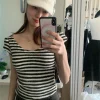Économie grunge vintage à rayures pour femmes, t shirts courts dégradés esthétiques, fond en fourrure y2k, streetwear harajuku