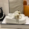 nouveau à la mode mignon dessin animé ours pantoufles été anti dérapant talon épais tongs chaussures doux pantoufles pour les femmes douche