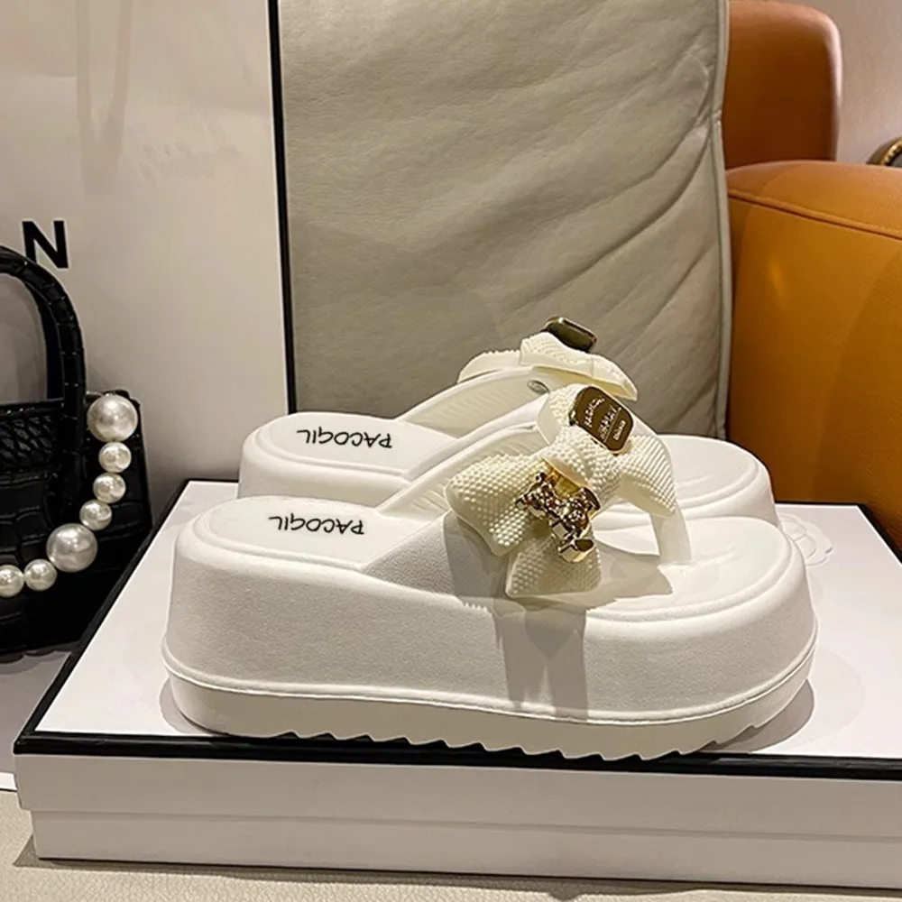 nouveau à la mode mignon dessin animé ours pantoufles été anti dérapant talon épais tongs chaussures doux pantoufles pour les femmes douche nouveau à la mode mignon dessin animé ours pantoufles été anti dérapant talon épais tongs chaussures doux pantoufles pour les femmes douche