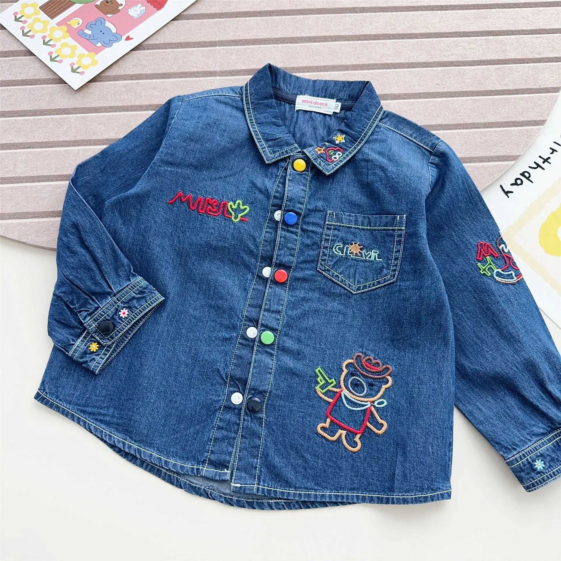 manteau brodé japonais pour garçons et filles, élégant col cowboy, chemise de petite et moyenne taille, nouvelle collection automne 2025 manteau brodé japonais pour garçons et filles, élégant col cowboy, chemise de petite et moyenne taille, nouvelle collection automne 2025