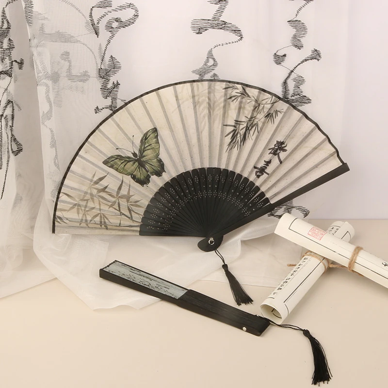 Éventail pliant de style rétro pour femme, motif japonais, tissu rétro, artisanat d'art, cadeau, décoration de la maison, ornement, éventail à main dansant Éventail pliant de style rétro pour femme, motif japonais, tissu rétro, artisanat d'art, cadeau, décoration de la maison, ornement, éventail à main dansant