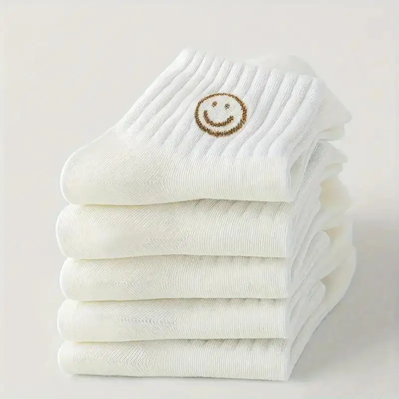 5 paires de chaussettes courtes fantaisistes à imprimé de visage de dessin animé – tissu tricoté en polyester doux, respirant et confortable 5 paires de chaussettes courtes fantaisistes à imprimé de visage de dessin animé – tissu tricoté en polyester doux, respirant et confortable