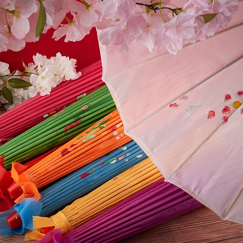 parapluie en tissu de soie pour femmes, 82/84cm, fleurs de cerisier japonaises, parapluie de danse ancienne, parapluie décoratif en papier huilé de style chinois parapluie en tissu de soie pour femmes, 82/84cm, fleurs de cerisier japonaises, parapluie de danse ancienne, parapluie décoratif en papier huilé de style chinois